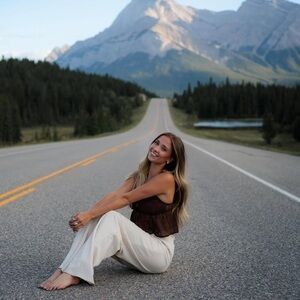 Meet your Posher, Hannah 🎀💝🩷🌸